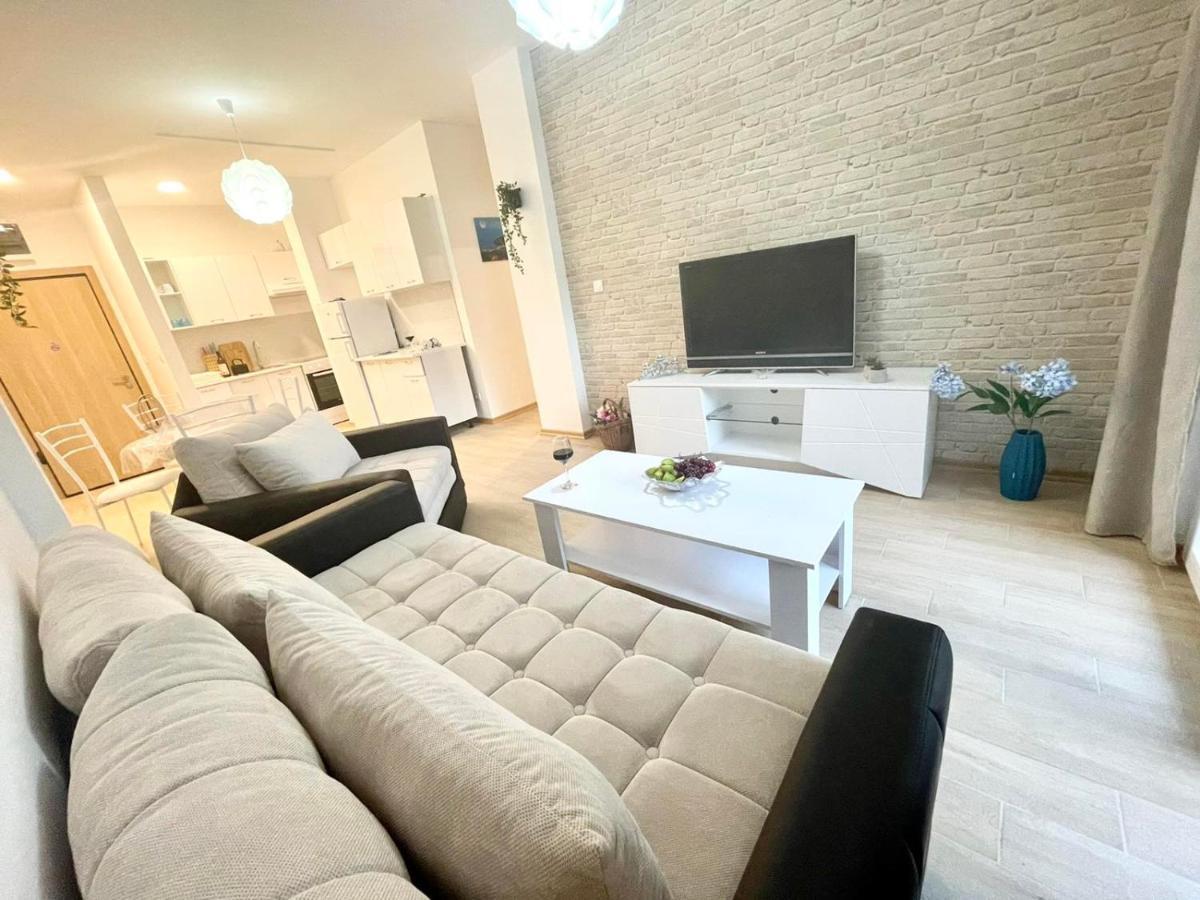 Olive Square Apartment Budva Exterior photo