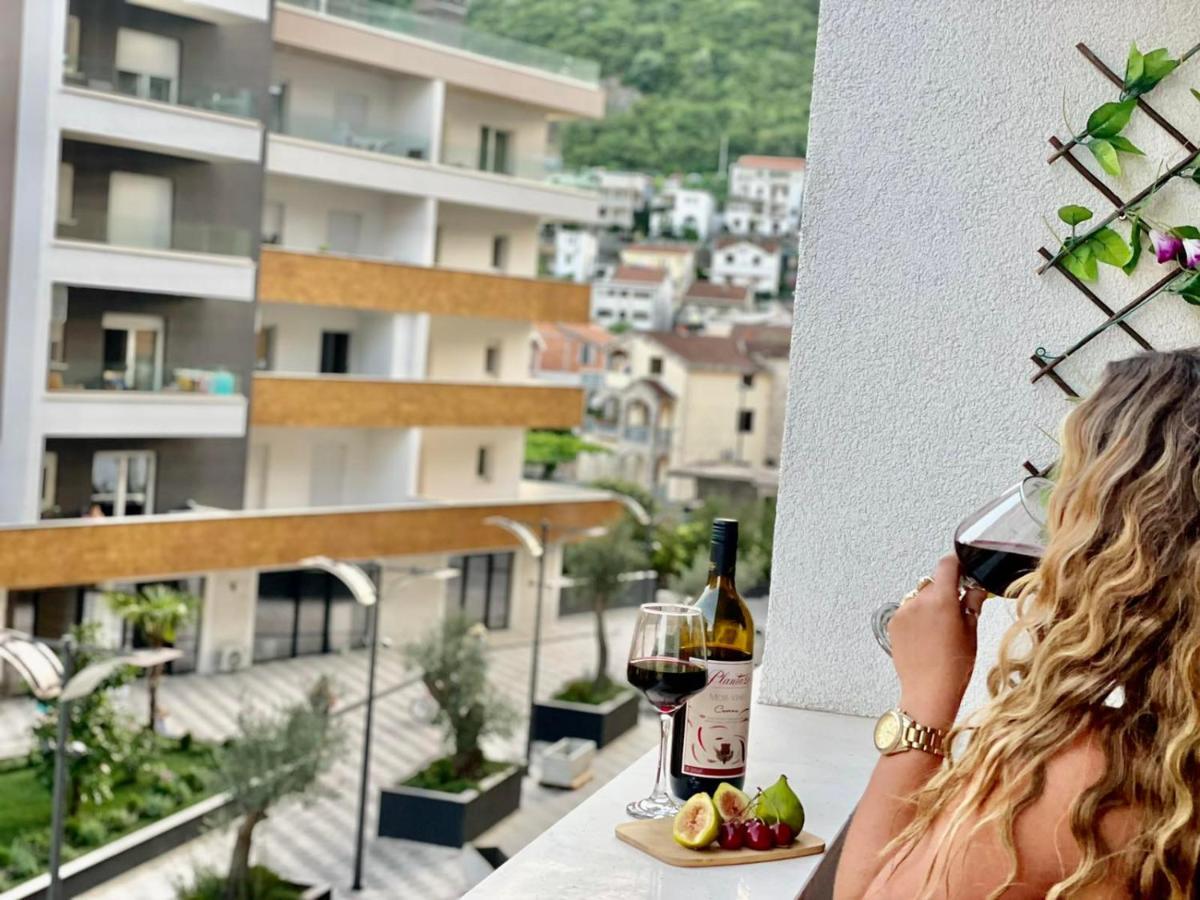 Olive Square Apartment Budva Exterior photo